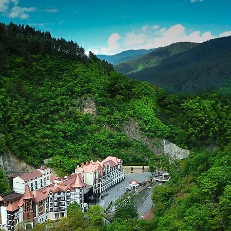 Crowne Plaza - Borjomi By Ihg Hotel Buitenkant foto The resort