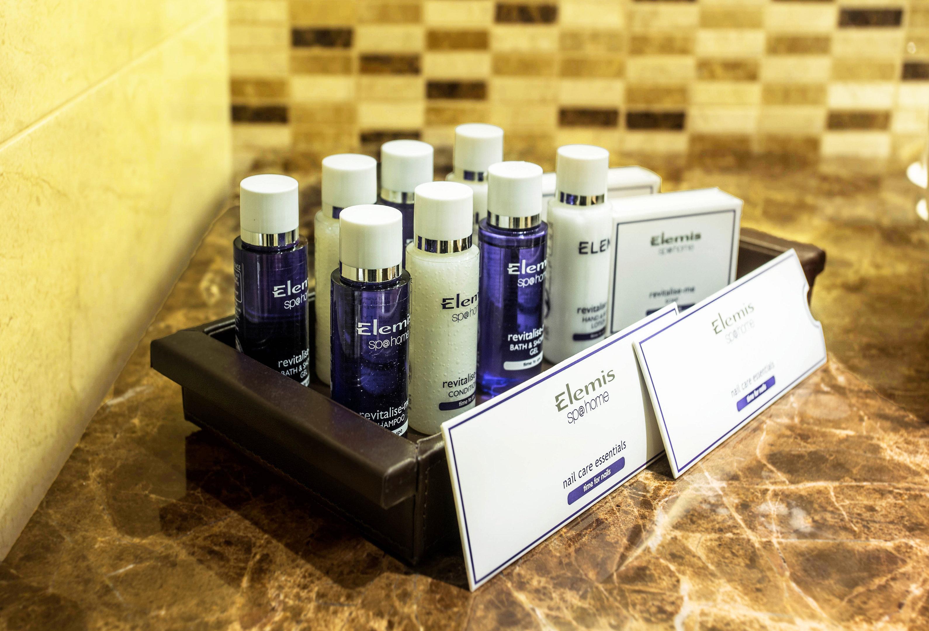 Crowne Plaza - Borjomi By Ihg Hotel Buitenkant foto Elemis products
