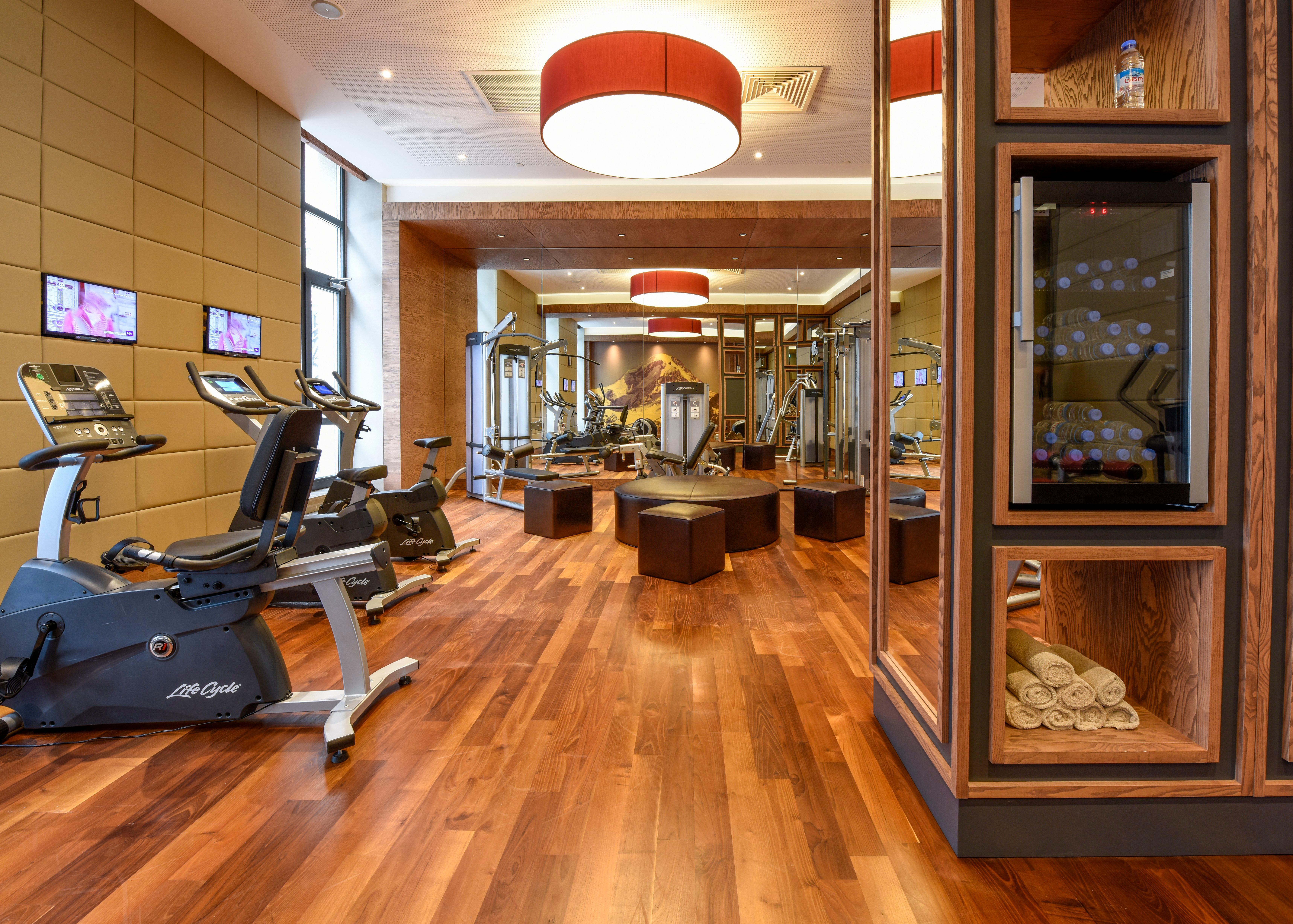Crowne Plaza - Borjomi By Ihg Hotel Buitenkant foto The gym at the hotel