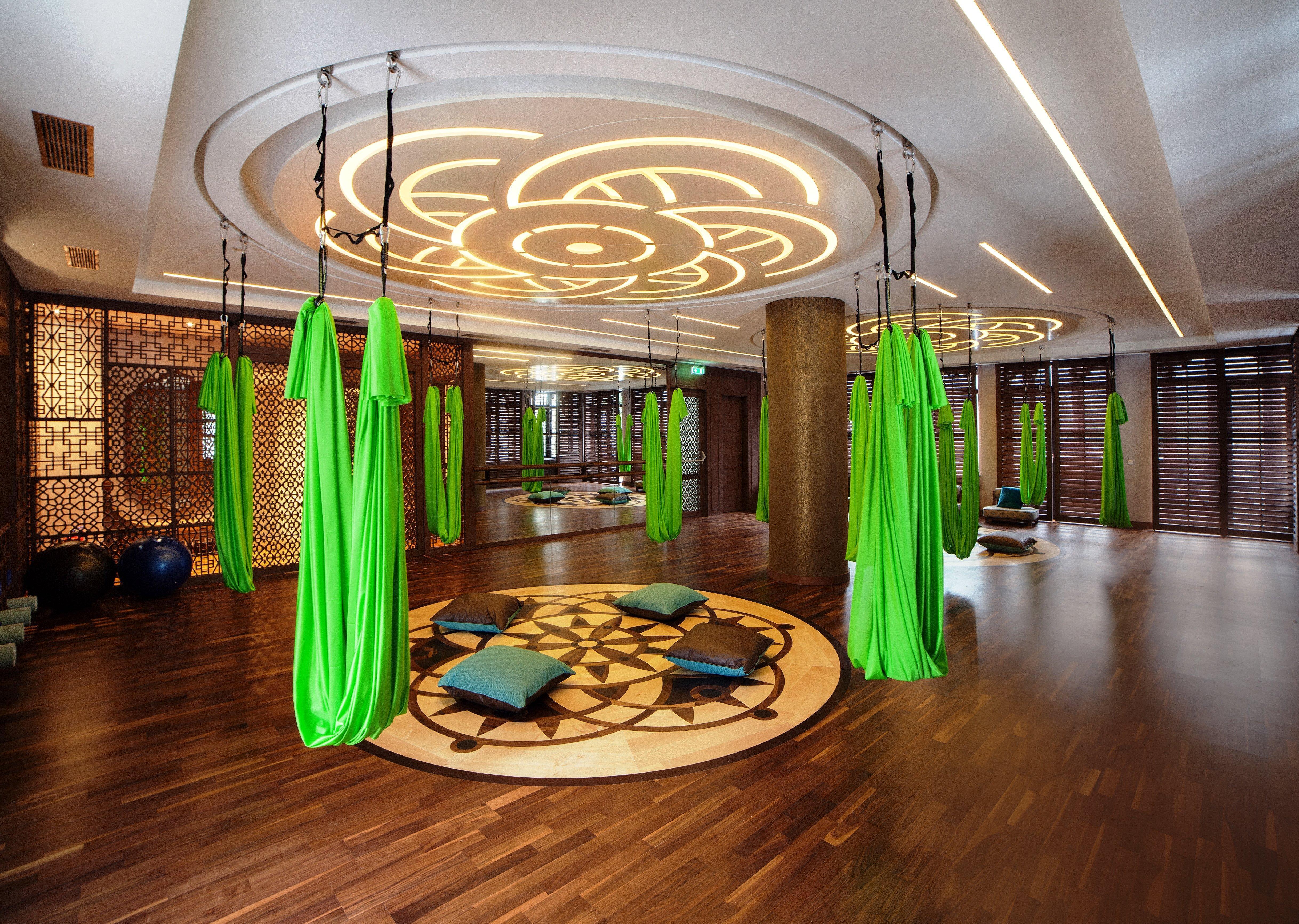 Crowne Plaza - Borjomi By Ihg Hotel Buitenkant foto The Bua spa at Jumeirah Atlantis